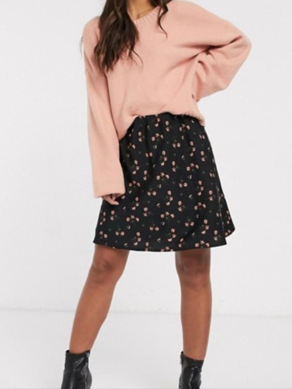 Hollister Black Ultra High Rise Mini Skirt Pink Floral Print XS Lined Summer